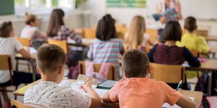 MINISTARSTVO PROSVJETE CRNE GORE SE NADA DA ĆE ŠKOLA POČETI OD SEPTEMBRA