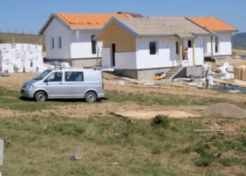 Izgradnja kuća za povratnike po Readmisiji u tutinskom naselju Štere (VIDEO)