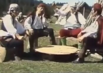 TV Titograd: Emisija “Na kućnom pragu” Rožaje 1980. godine (VIDEO)