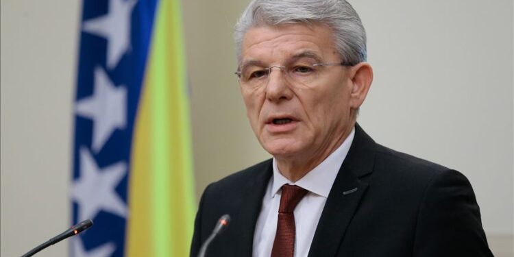 Razgovor Džaferović – Đukanović: Uložiti napore na zaštiti Bošnjaka u Crnoj Gori