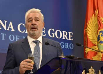 (VIDEO) Krivokapić i “Tamo daleko”, osvještanje prostorija i reakcija URA