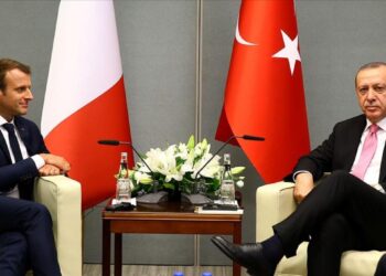 Razgovor Erdogana i Macrona: Turska ne ugrožava druge, neće dozvoliti narušavanje svojih prava