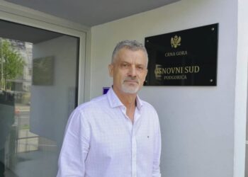 RADONČIĆ ZATRESAO REGIJU: “Situacija je veoma dramatična, traje tiho etničko čišćenje na sjeveru Crne Gore. Pale, lome, zastrašuju isti oni koji su to radili po BiH”
