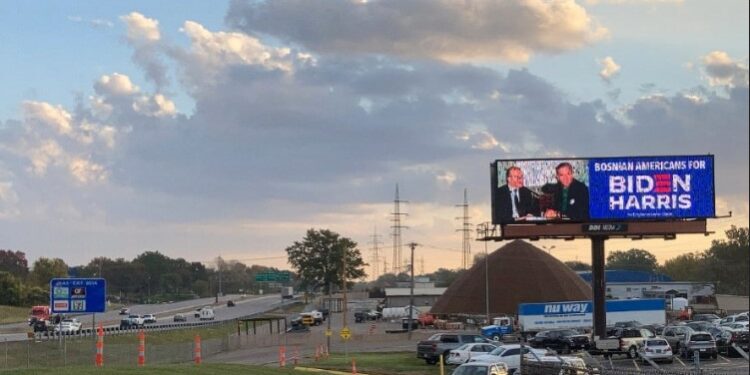 U Americi bilbord sa slikom Alije i Bidena !