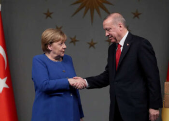 Erdogan poručio Merkel: EU podlegla ucjenama Grčke i Kipra