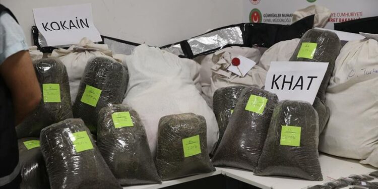 Turska: U operacijama na aerodromu Istanbul zaplijenjeno 420 kilograma droge