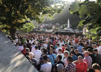 Konjic: Stotine Konjičana oprostile se od Ajle Đikić, imala je najveće ljudske vrijednosti