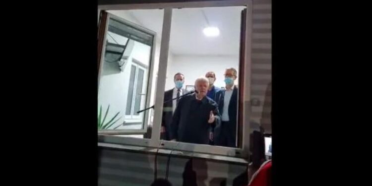 Fikreta Abdića Babu pustili iz zatvora da može učestvovati u predizbornoj kampanji. Obratio se javnosti (VIDEO)