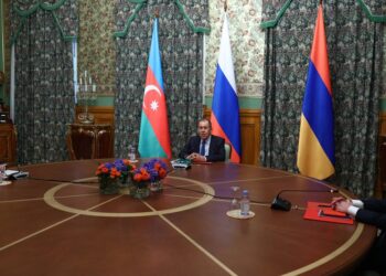 Armenija i Azerbejdžan dogovorili prekid vatre, na snagu stupa u podne