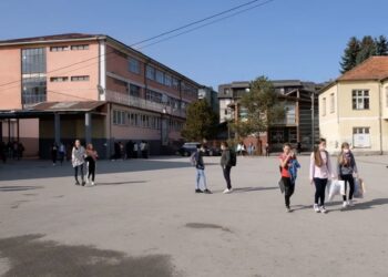 (VIDEO) Tutinske škole pojačavaju borbu protiv vršnjačkog nasilja