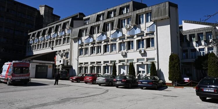 BIJELO POLJE: LOKALNA UPRAVA DONIRALA BOLNICI 10 INHALATORA I 250 POSTELJINA