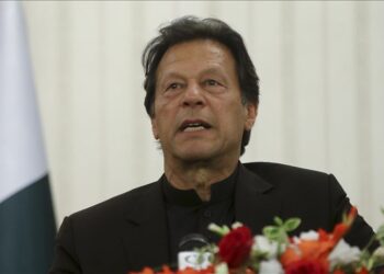 Pakistanski premijer kritikovao Macrona: Žalosno što dodatno potiče islamofobiju