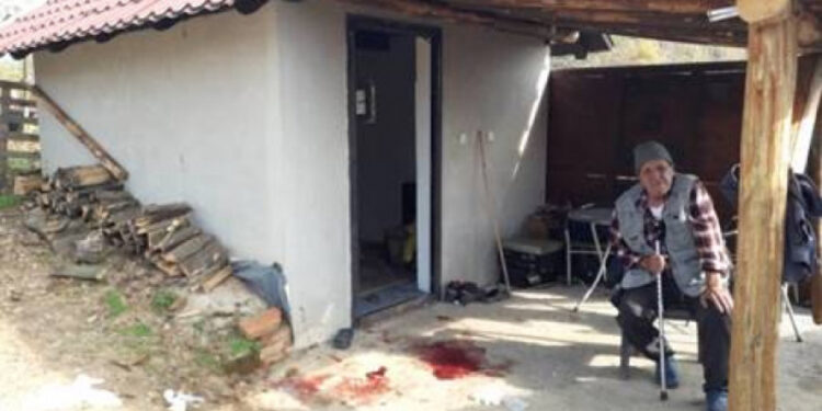 Dileri mladiće brutalno mučili jer im je ukradena droga: Jednog objesili o gredu i gušili folijom, drugog izrešetali