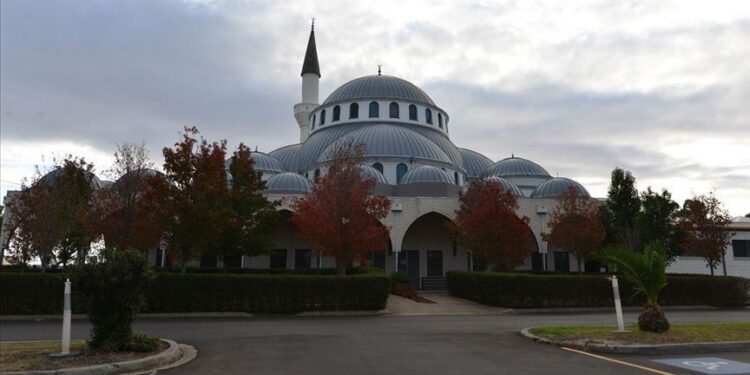 U džamijama u Australiji nakon osam mjeseci klanjan prvi džuma-namaz