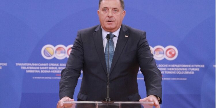 Dodik: Incko je monstrum koji mrzi Srbe