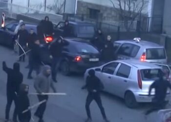 (FOTO) MASOVNA TUČA SRBA I CRNOGORACA U BEČU