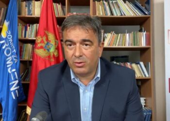 Medojević podnosi ostavku, neće da glasa za ekspertsku Vladu
