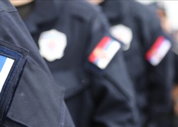 Srbija: Uhapšeno osam policijskih službenika
