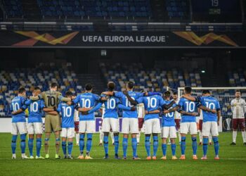Svi su Maradona: Napoli igra, a oko “San Paola” gori