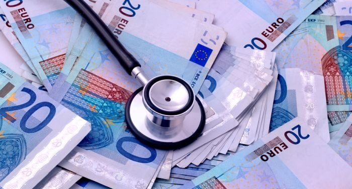 Kazne za one koji vrbuju medicinare u Srbiji i odvode ih u inostranstvo od 500 do 1.400 evra