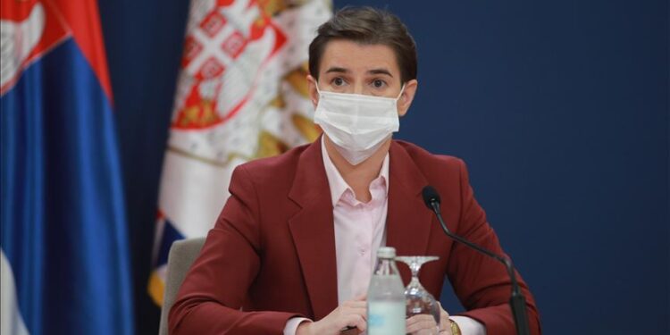 Brnabić: Od utorka skraćeno radno vreme ugostiteljskih objekata, tržnih centara i prodavnica do 21 čas