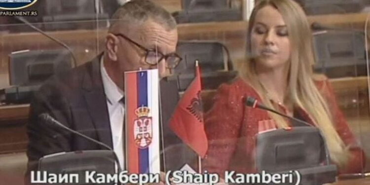 Kamberi istakao zastavicu Albanije, Dačić mu tražio da je skloni