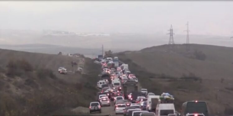 (VIDEO) Azerbejdžanske snage zauzele Shushu, civili bježe iz Stepanakerta