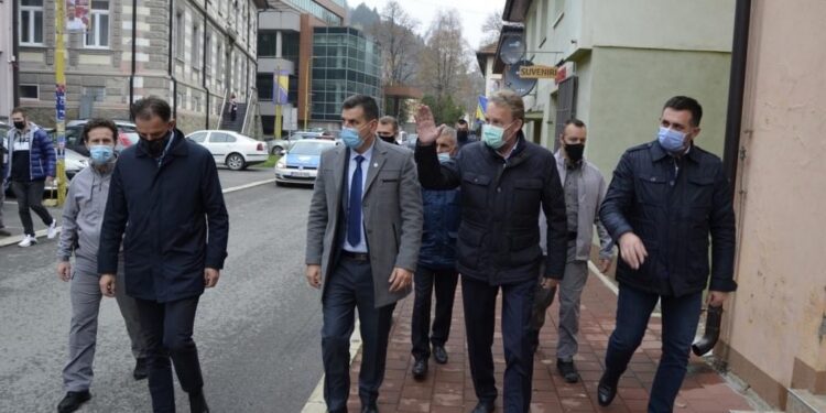 IZETBEGOVIĆ U SREBRENICI: PODRŠKA JEDINSTVENOJ LISTI I LJUDIMA NA ČELU SA ALIJOM TABAKOVIĆEM