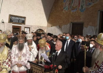 Bećković: Amfilohije umro u pravi čas, preporođena Crna Gora počinje od “A”