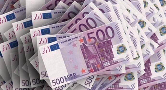 SANDŽAKLIJA POKUŠAO DA PROŠVERCUJE 100.000 EURA