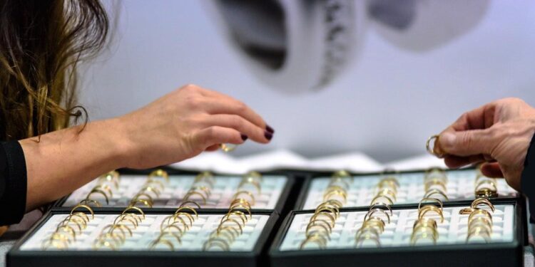 ZAGREBAČKA POLICIJA NA NOGAMA: U CENTRU GRADA OPLJAČKANA ZLATARA