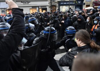 Protesti u Parizu protiv Zakona o sigurnosti i rastuće islamofobije