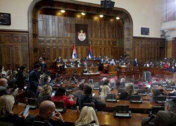 Poslanici počeli sjednicu o Izvještaju Evropske komisije; Stigla i premijerka