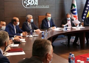 SDA: Puna podrška članovima Predsjedništva BiH, nikada nećemo pristati na ponižavajući odnos prema BiH