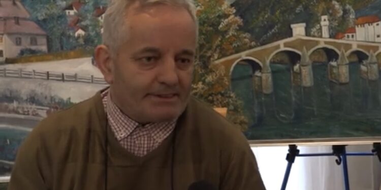 (VIDEO) Samouki slikar Nusret Bejtović iz Tutina