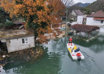 Hrvatska se bori sa poplavama, problemi u Istri, Omišu, Dubrovniku
