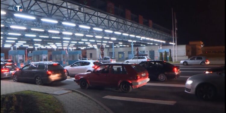 Putnička vozila na Horgošu čekaju četiri sata