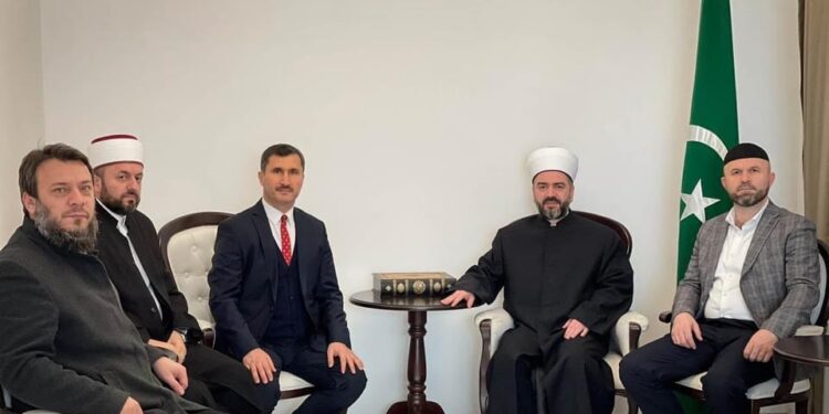 SAVJETNIK ZA VJERSKA PITANJA DIJANETA R. TURSKE FATIH YÜCEL POSJETIO MEŠIHAT IZS