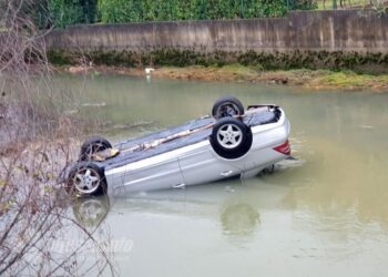 MOSTAR: POTRESAN PRIZOR Automobil sletio u rijeku, vozač poginuo… (foto)