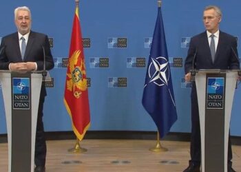 Krivokapić sa Stoltenbergom: Žalim zbog paljenja NATO zastave, ostajemo posvećeni članstvu