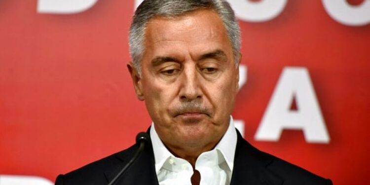 MILO ĐUKANOVIĆ DOŽIVIO TRAGEDIJU: Majka STANA izgubila bitku sa koronavirusom