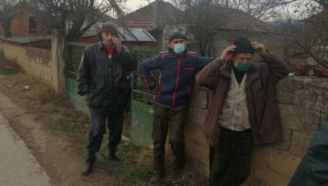 UŽAS: BRAT I SESTRA MISLILI DA SU SAHRANILI MAJKU A NJENO TIJELO DANIMA BILO U KUĆI