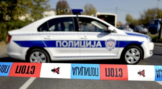 UHAPŠENA ŽENA KOJA JE BACILA SVOJE UNUČE, NOVOROĐENČE U KONTEJNER