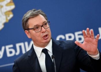 Vučić: Prestanite prijetiti Republici Srpskoj