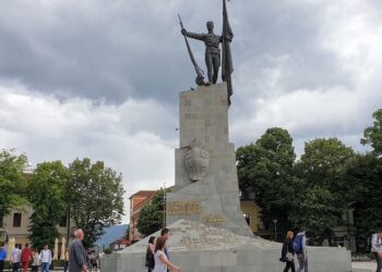 KRALJEVO: U COVID AMBULANTI PREMINUO MUŠKARAC: LJEKARI GA ODMAH PRIMILI ALI NIJE MU BILO SPASA