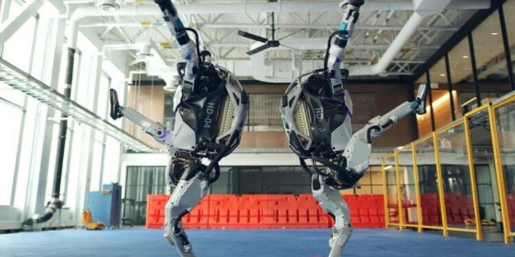 Roboti kompanije Boston Dynamics oduševili svijet plesnim potezima (VIDEO)