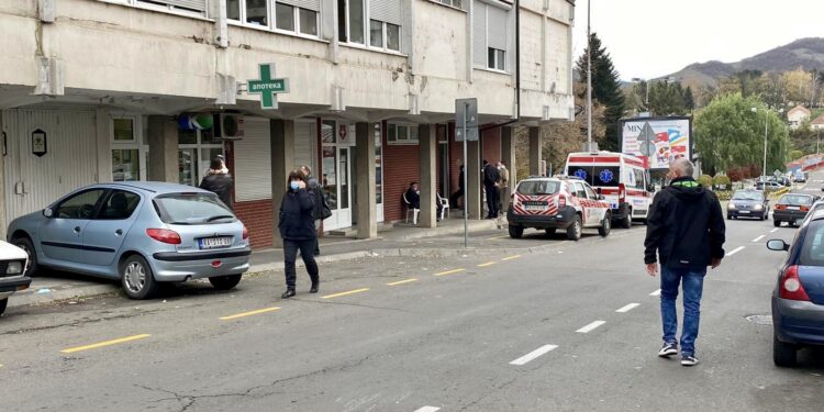 U Raški i Tutinu se za vakcinu prijavilo 100 zdravstvenih radnika
