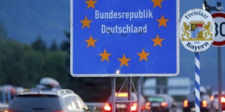 Strah od “povratnika” s Balkana: Nova pravila ulaska u Njemačku, dva testa i karantin