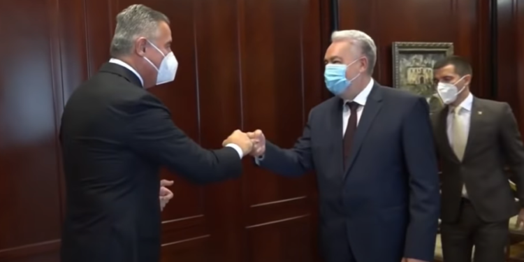 Đukanoviću i Bečiću poziv za sastanak