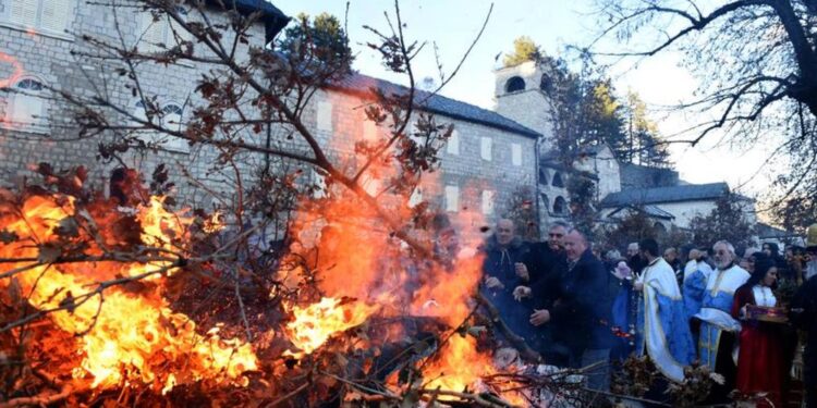 CPC želi da nalaže badnjak ispred Cetinjskog manastira